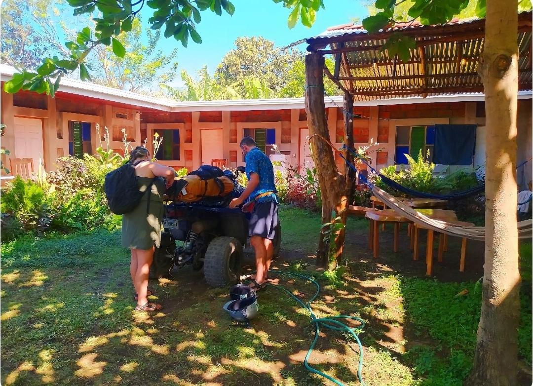 Rustic House Hostel Moyogalpa Exterior foto